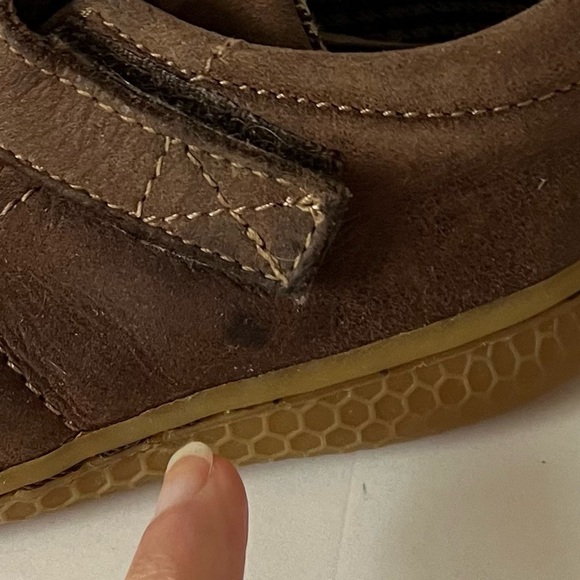 Livie & Luca Brown Leather Slip On Boy’s Dress Shoes Size 5 - Picture 3 of 8